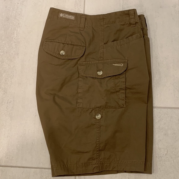 3/$15! Columbia Women’s Cargo Shorts Size 8 - Picture 7 of 9